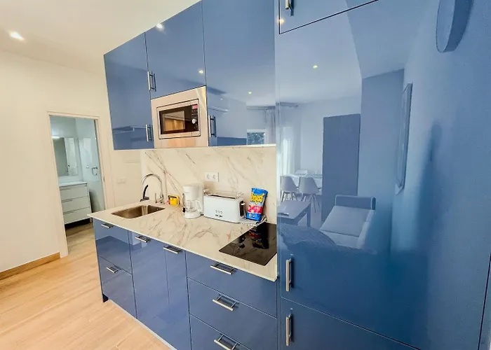 Skol 231 - At Skol Building In Centre With Sea Views Διαμέρισμα